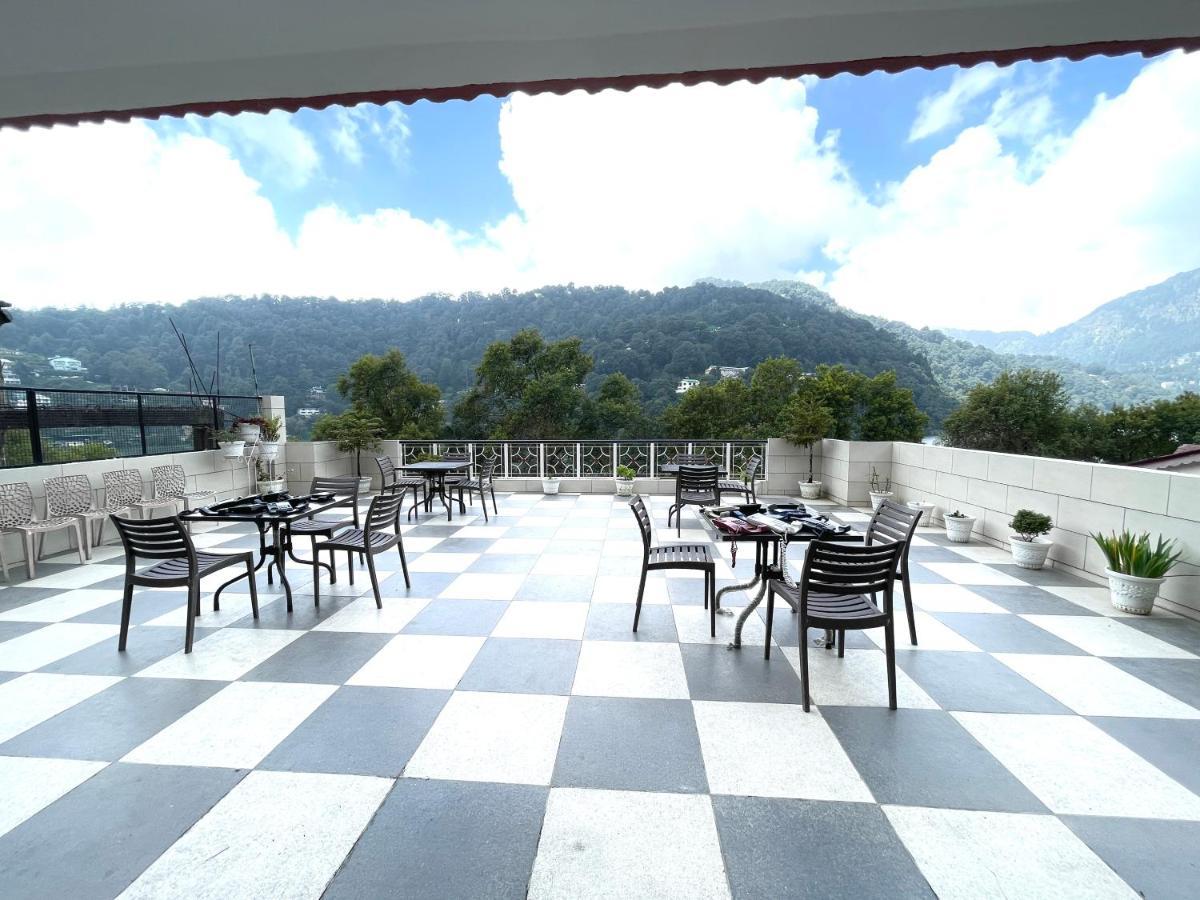 Hotel Prince ! Nainital Mall Road-Prime-Location In-Front-Of-Naini-Lake Hygiene-And-Spacious-Room ภายนอก รูปภาพ