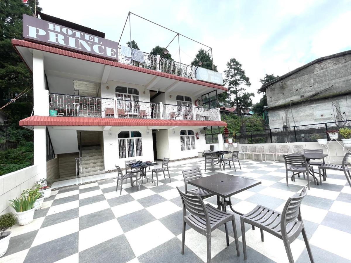 Hotel Prince ! Nainital Mall Road-Prime-Location In-Front-Of-Naini-Lake Hygiene-And-Spacious-Room ภายนอก รูปภาพ